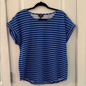 Jones New York blue and White Striped Short Sleeve Top